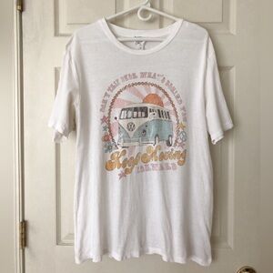 Heartman Don't Trip Cotton Vintage-Look Graphic Tee Size Large